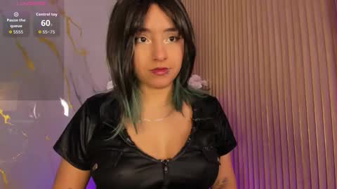 Snapshot of _artemish__ chatting on 10.29.25 online show from 10.29.25