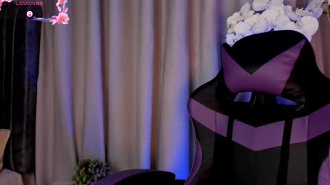   online show from 12.18.25