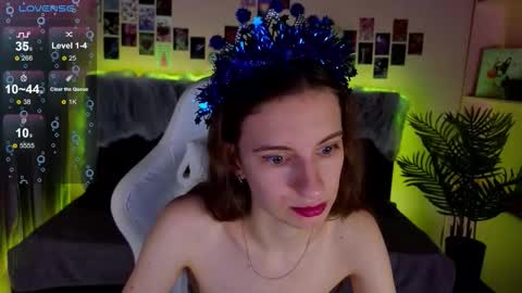 _ash_leyy_ online show from 10.31.25