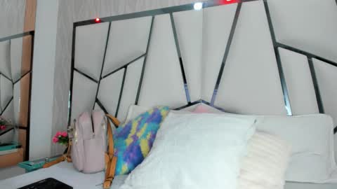 Aura online show from 01.15.26