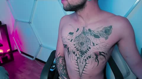 Snapshot of _baterchatur chatting on 02.04.25 Lunita online show from 02.04.25