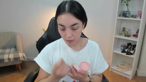 Bella Evans online show from 02.24.26