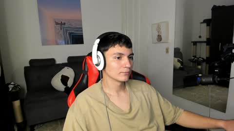 Snapshot of _blakee chatting on 12.17.24 B L A K E online show from 12.17.24