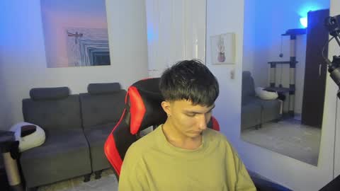 Snapshot of _blakee chatting on 01.14.25 B L A K E online show from 01.14.25