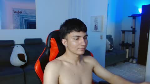 Snapshot of _blakee chatting on 02.27.25 B L A K E online show from 02.27.25