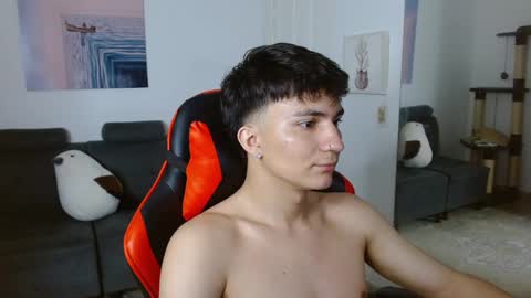 Snapshot of _blakee chatting on 03.08.25 B L A K E online show from 03.08.25