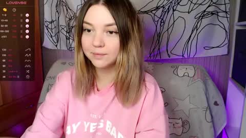 Snapshot of _blonde_barbie_ chatting on 06.01.26 Elizabeth online show from 06.01.26