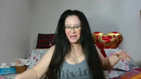 KHALEESI online show from 12.03.24