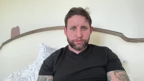 Snapshot of _british_hung_ chatting on 04.23.26 UK BigThick Cock online show from 04.23.26