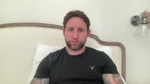 Snapshot of _british_hung_ chatting on 06.18.26 UK BigThick Cock online show from 06.18.26