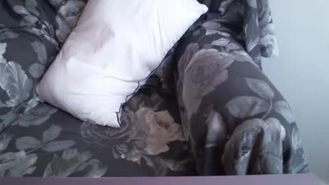 Snapshot of _bunny_b chatting on 02.19.25 I will be back soon online show from 02.19.25