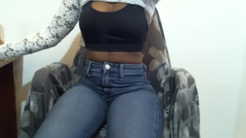 Snapshot of _bunny_b chatting on 03.01.25 I will be back soon online show from 03.01.25