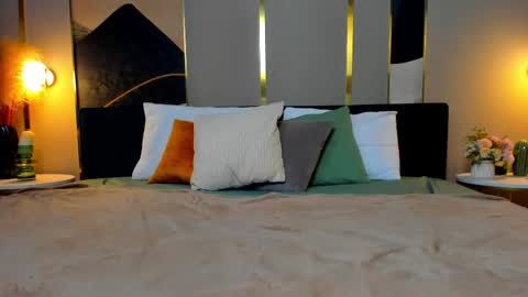 Snapshot of _bunnydollstella_ chatting on 02.24.25 Stella online show from 02.24.25