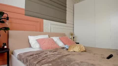 Snapshot of _bunnydollstella_ chatting on 02.28.25 Stella online show from 02.28.25