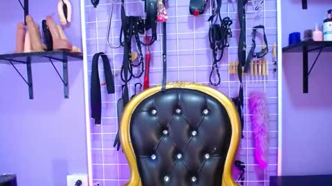 Bella online show from 10.10.25