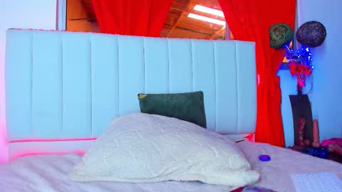 Carolina  online show from 09.26.25