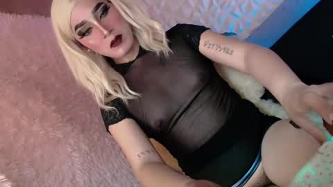 Caroline online show from 03.11.25