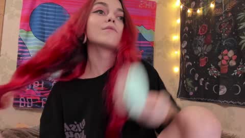 Snapshot of _caroline_coy chatting on 12.06.24 Caroline online show from 12.06.24