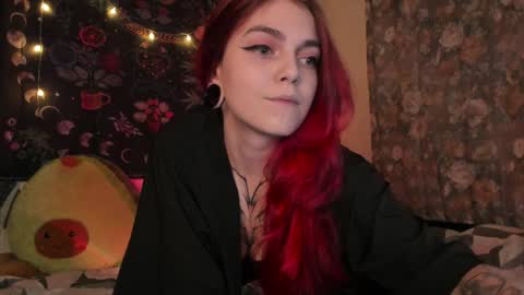 Snapshot of _caroline_coy chatting on 12.17.24 Caroline online show from 12.17.24