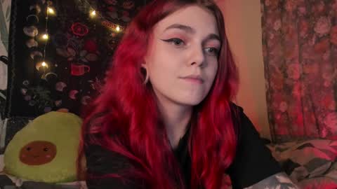 Snapshot of _caroline_coy chatting on 12.21.24 Caroline online show from 12.21.24