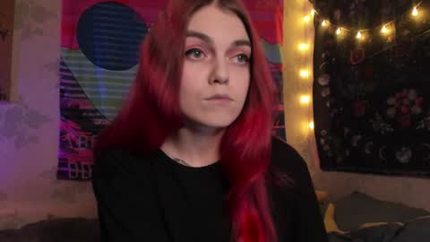 Snapshot of _caroline_coy chatting on 12.29.24 Caroline online show from 12.29.24