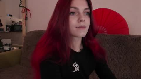 Snapshot of _caroline_coy chatting on 09.20.25 Caroline online show from 09.20.25