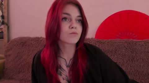 Caroline online show from 01.12.26