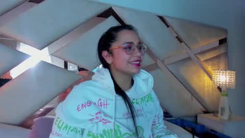 Caroline Sweet online show from 12.19.24