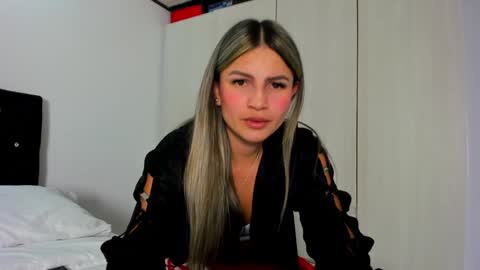 Bella  online show from 12.31.24