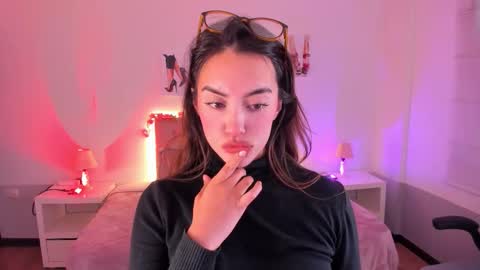 Charlote online show from 10.08.25