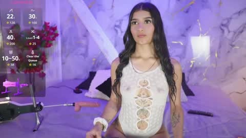 _charlotte_queen_ online show from 04.15.26