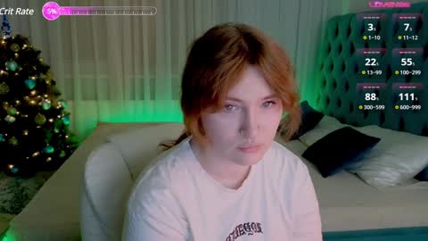 Snapshot of _chlo_e chatting on 12.23.24 Alisa NO NUDE online show from 12.23.24