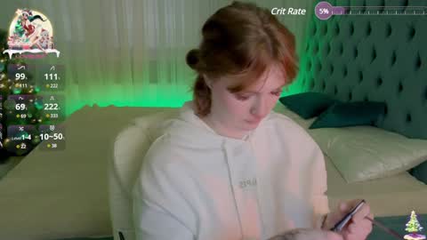 Snapshot of _chlo_e chatting on 12.29.24 Alisa NO NUDE online show from 12.29.24