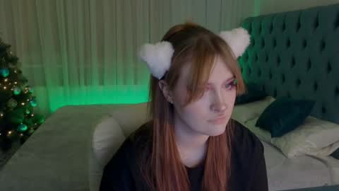 Snapshot of _chlo_e chatting on 01.22.25 Alisa NO NUDE online show from 01.22.25