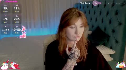 Snapshot of _chlo_e chatting on 02.10.25 Alisa NO NUDE online show from 02.10.25