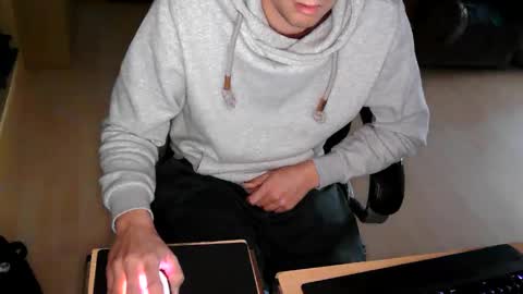 Snapshot of _chris_87 chatting on 02.15.25 chris 87 online show from 02.15.25