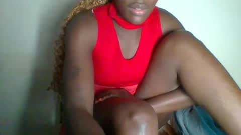 Snapshot of _clara01 chatting on 02.04.25 clara online show from 02.04.25