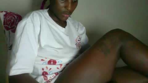 Snapshot of _clara01 chatting on 11.20.25 clara online show from 11.20.25