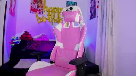  Chloe  online show from 09.16.25