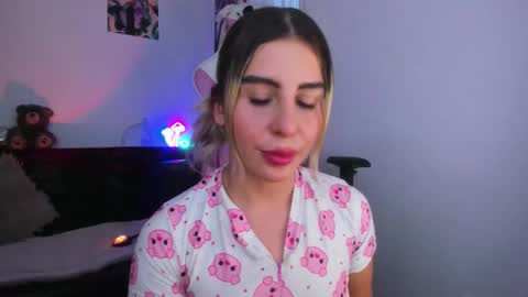  Chloe  online show from 11.03.25