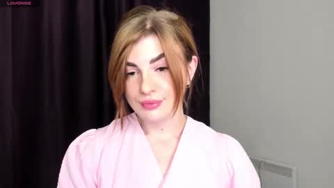 Snapshot of _comefeelme_ chatting on 01.24.25 D online show from 01.24.25