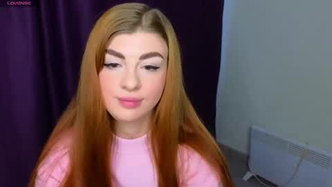 Snapshot of _comefeelme_ chatting on 02.06.25 D online show from 02.06.25