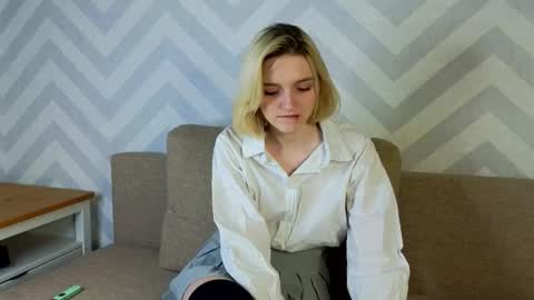 Stacy online show from 10.13.25