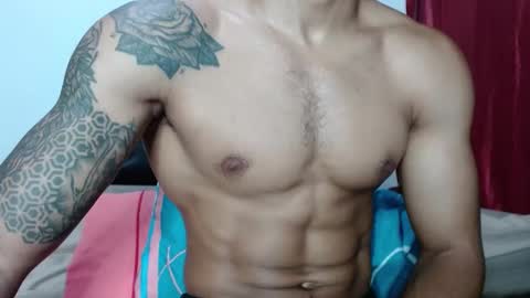 Snapshot of _crissgex_ chatting on 02.11.25 crissgex online show from 02.11.25