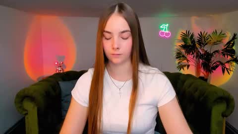 Erika online show from 09.10.25