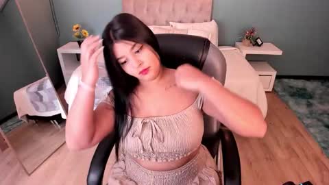 Dani online show from 11.25.25