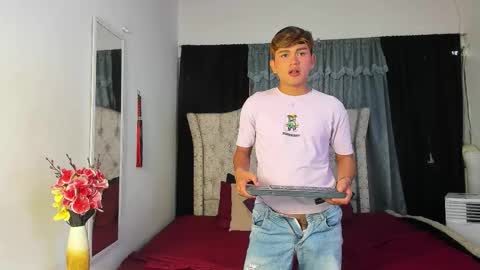 Snapshot of _daring_sexy_boys chatting on 11.09.25 PATRICK AND LEO online show from 11.09.25