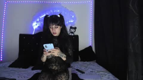 MIA online show from 04.12.26