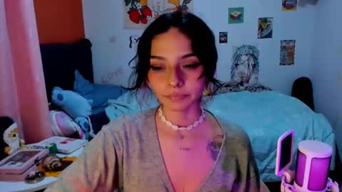 Snapshot of _dayanne_ chatting on 12.29.24 Pao online show from 12.29.24