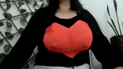 Dannia online show from 01.12.25